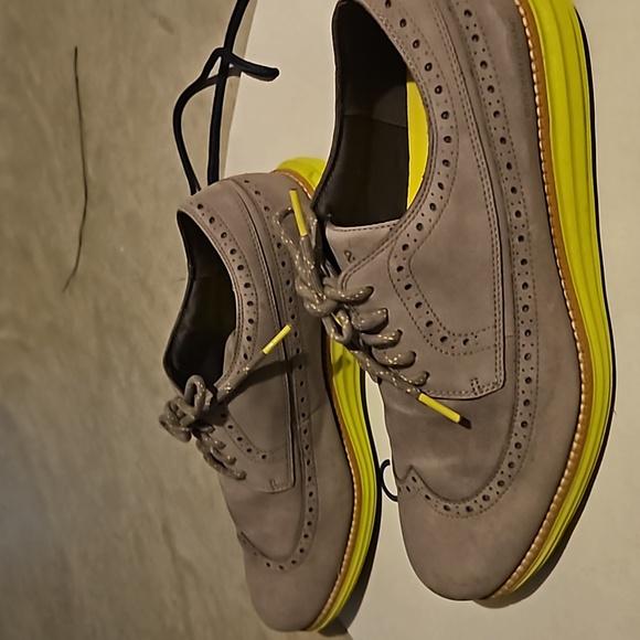 Cole Haan Golf Shoes - Picture 2 of 6